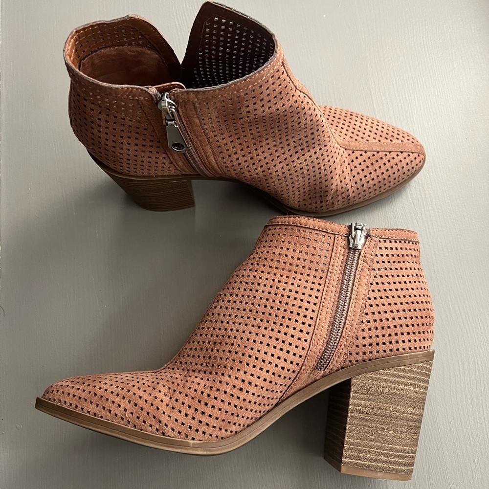 DV by Dolce Vita Booties - Size 10 (Target)